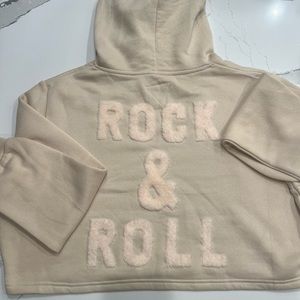 NWT Trio Urban Rock & Roll Cropped Hoodie Size L Juniors